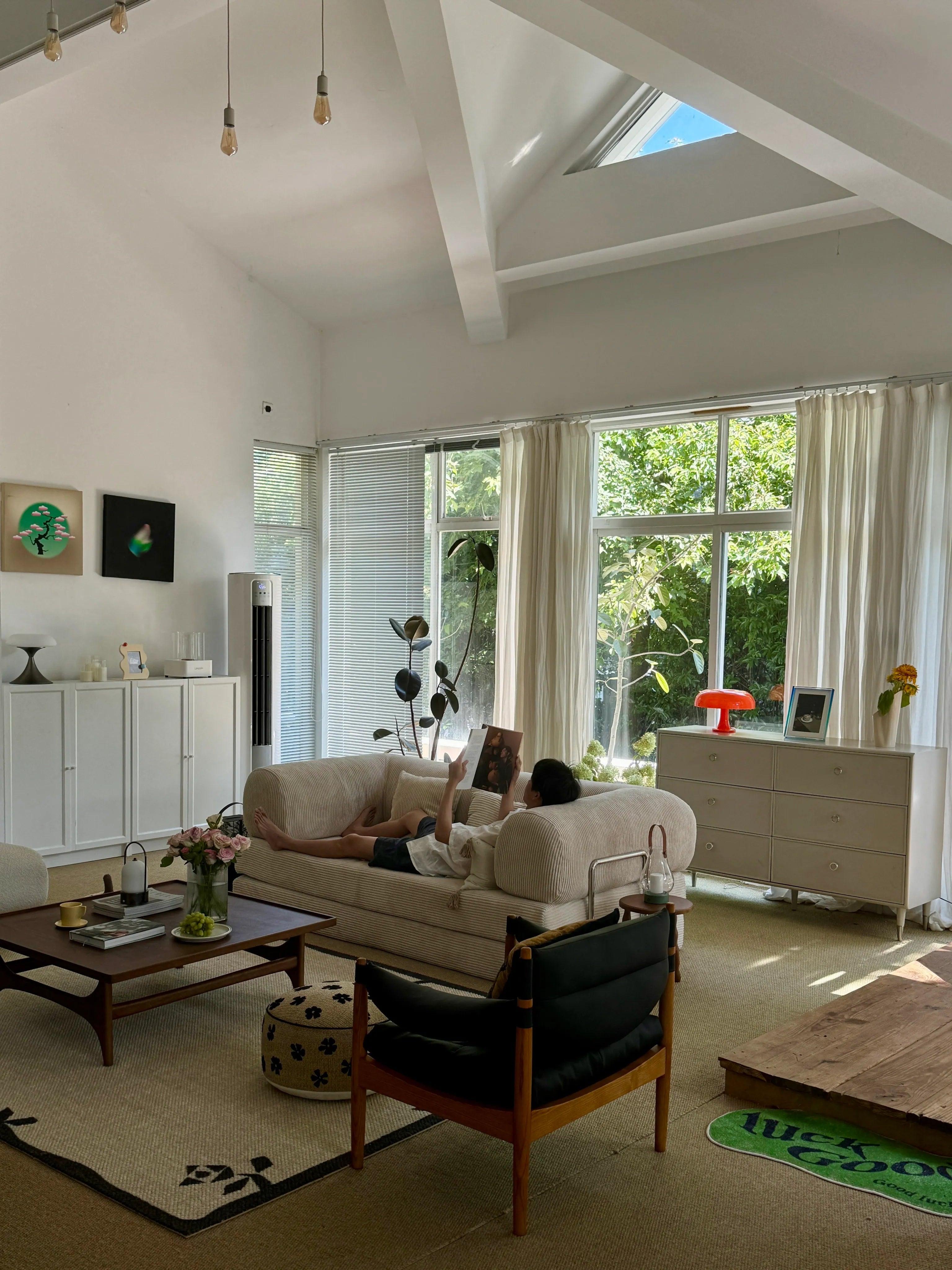 Top 5 Furniture Tips for Small Living Spaces